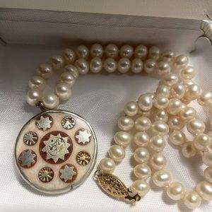 Vintage Pearl Necklace